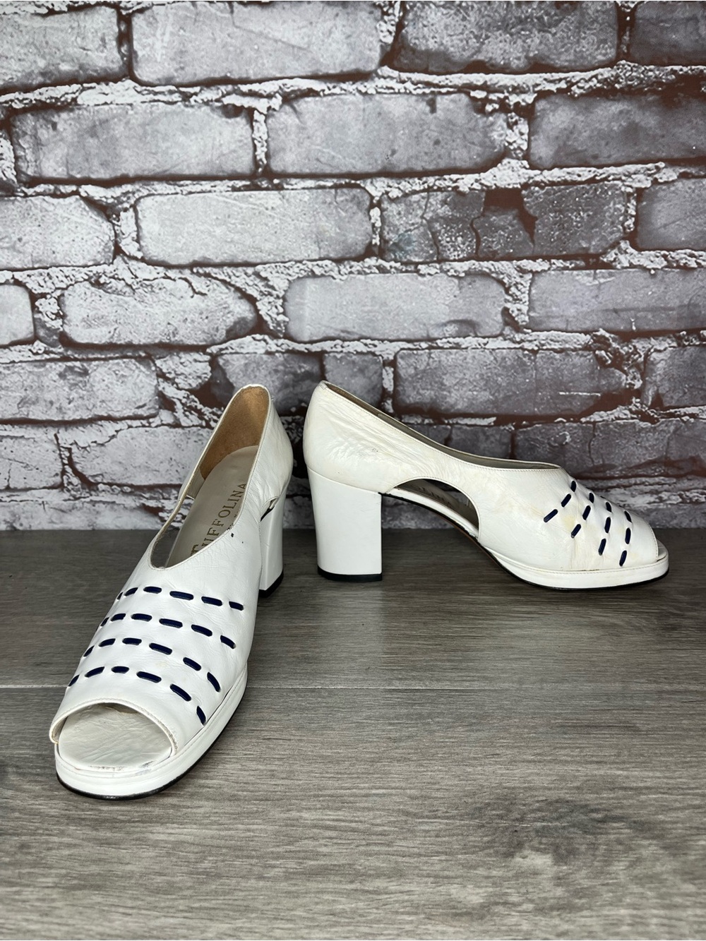 Tuffolina White Leather VTG Peep Toe Platform High Heels women sz 6B US/36.5EU